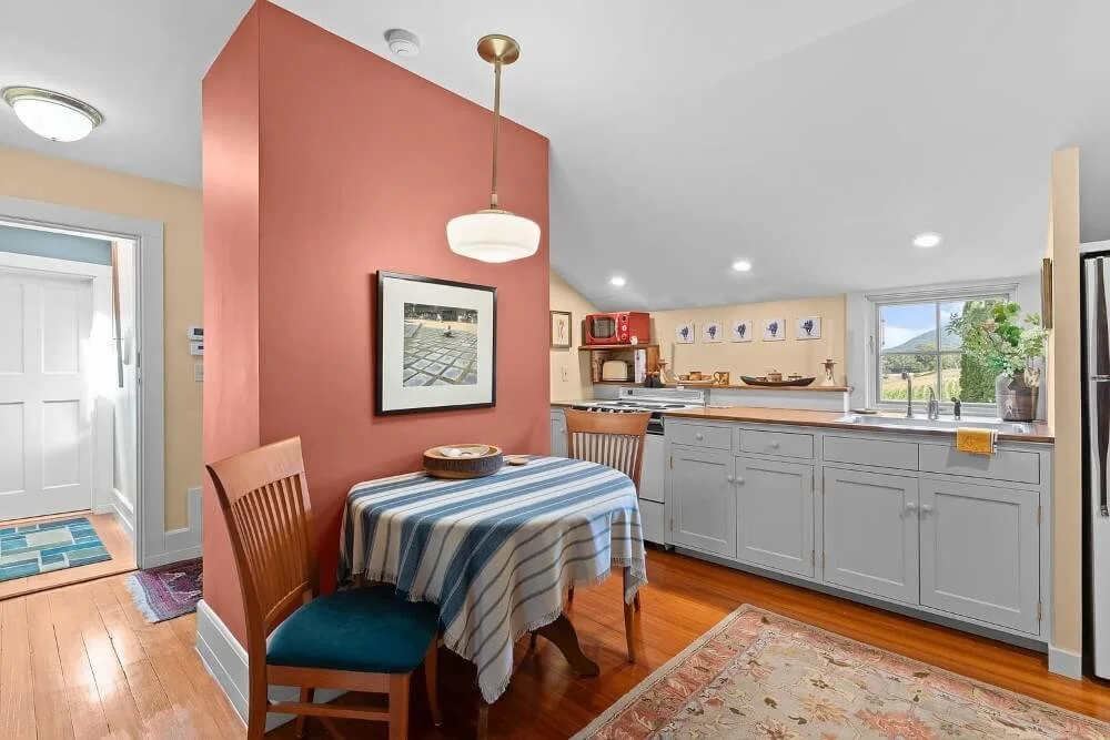 Howard House 1829 Federal style Orford New Hampshire - 49 - kitchen.jpg