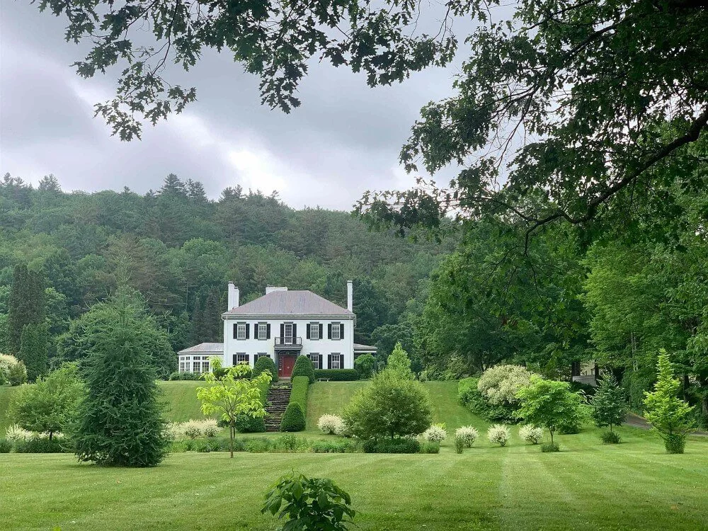 Howard House 1829 Federal style Orford New Hampshire - 58 - front view.jpg