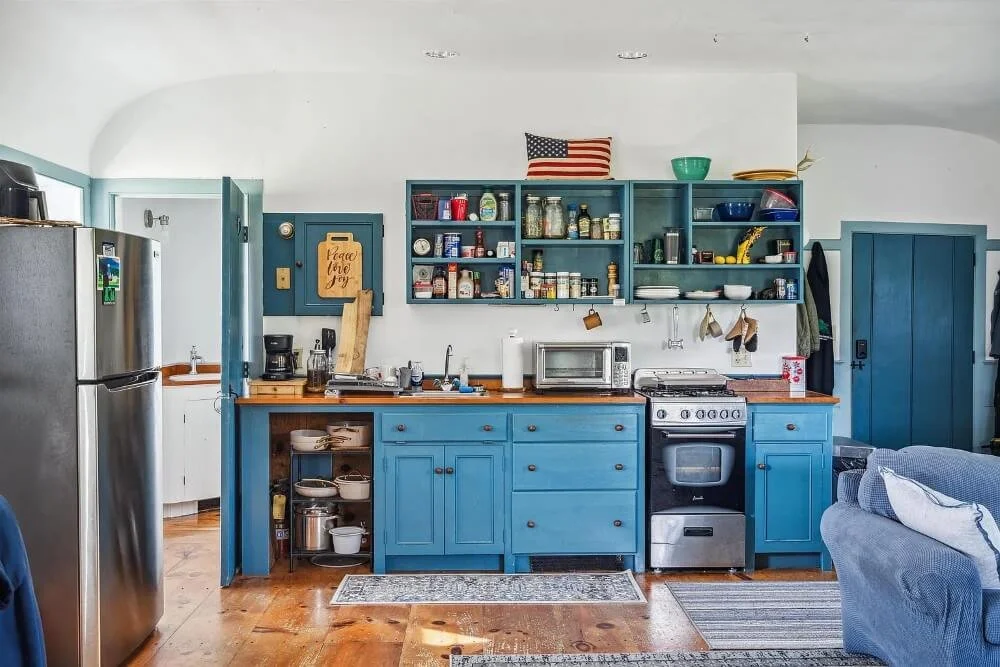 Worcester Hill 1804 Farmhouse Shoreham Vermont - 29 - guest house.jpg