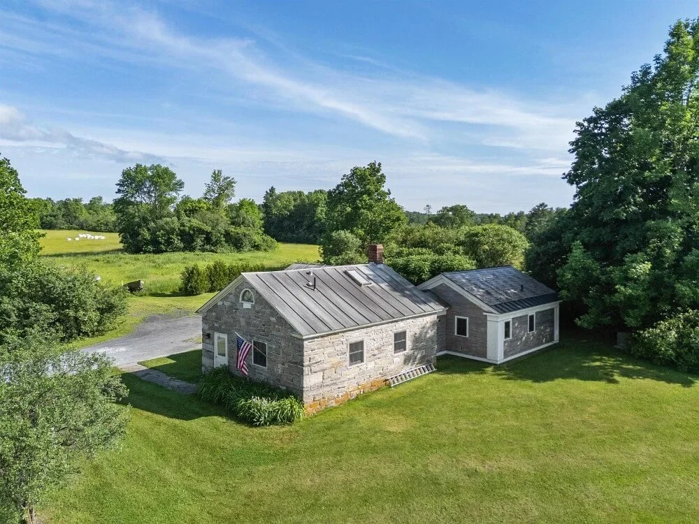 Worcester Hill 1804 Farmhouse Shoreham Vermont - 28 - guest house.jpg