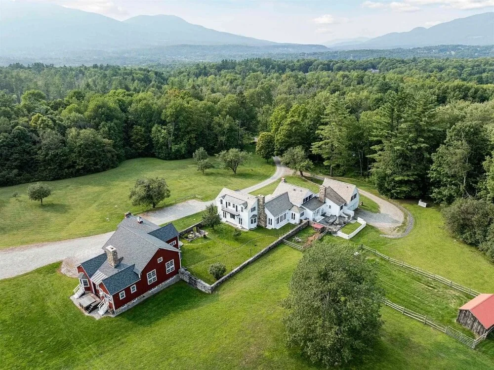 Boorn Brook Farm 1890 Farmhouse Manchester Vermont - 2 - side view.jpg