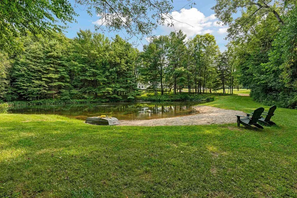 Boorn Brook Farm 1890 Farmhouse Manchester Vermont - 8 - garden.jpg