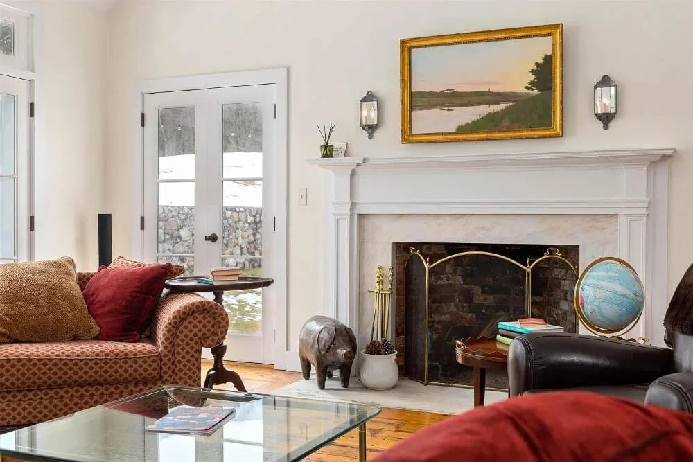 Boorn Brook Farm 1890 Farmhouse Manchester Vermont - 14 - living room.jpg
