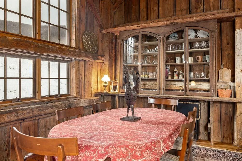Boorn Brook Farm 1890 Farmhouse Manchester Vermont - 30 - dining area.jpg