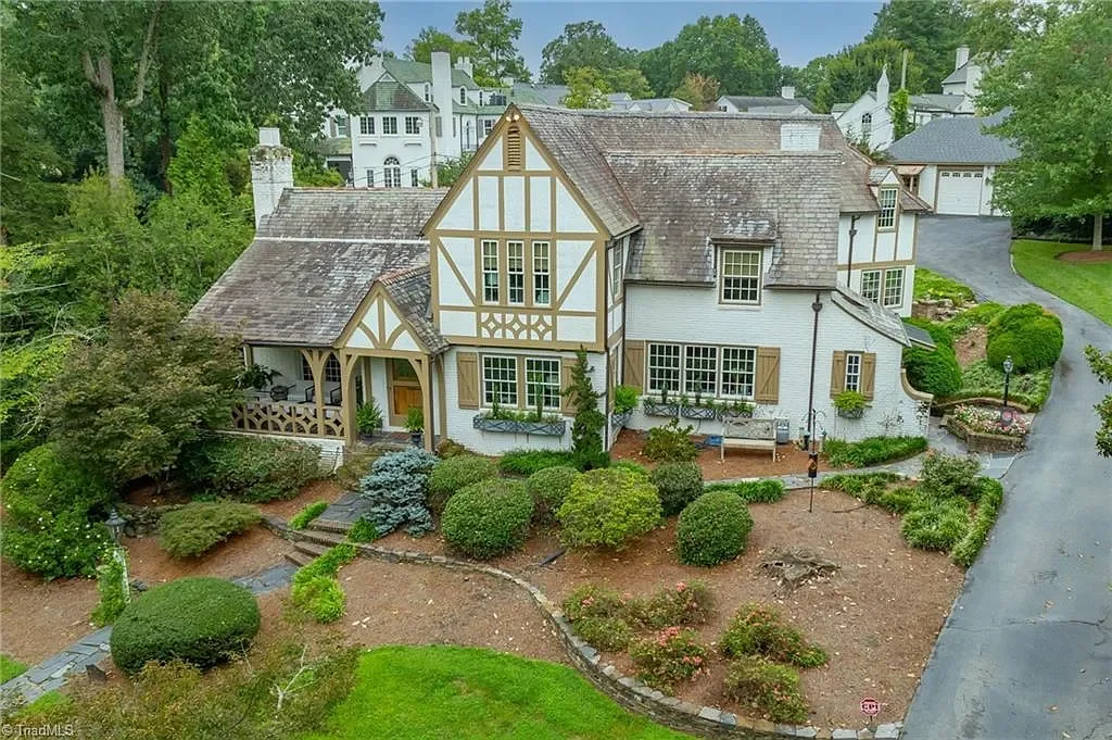 1924 Tudor house High Point North Carolina - 1 - front view.webp