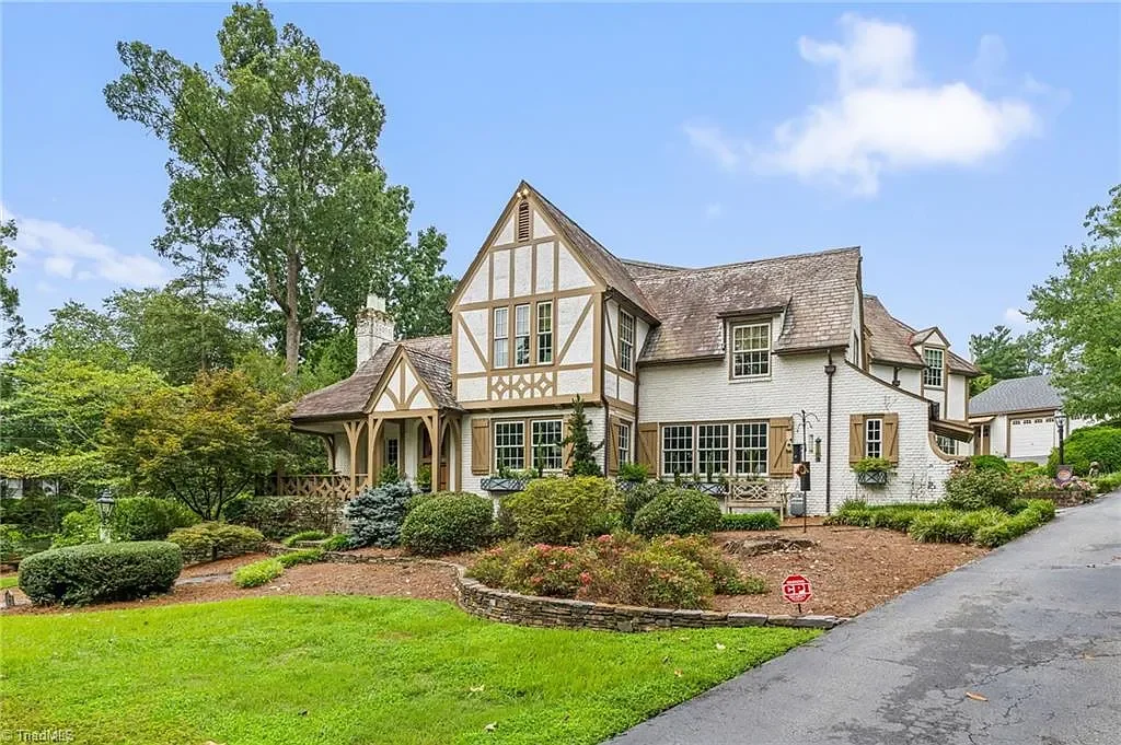 1924 Tudor house High Point North Carolina - 3 - front view.webp