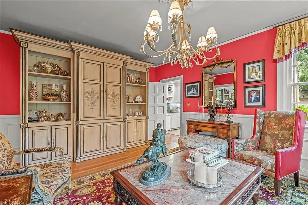 1924 Tudor house High Point North Carolina - 22 - living room.webp