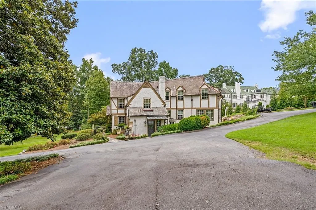 1924 Tudor house High Point North Carolina - 45 - road.webp