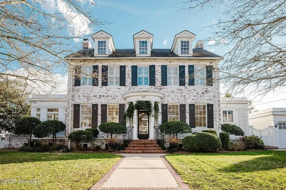 1928 Historic house Edenton North Carolina - 1 - front view.jpg