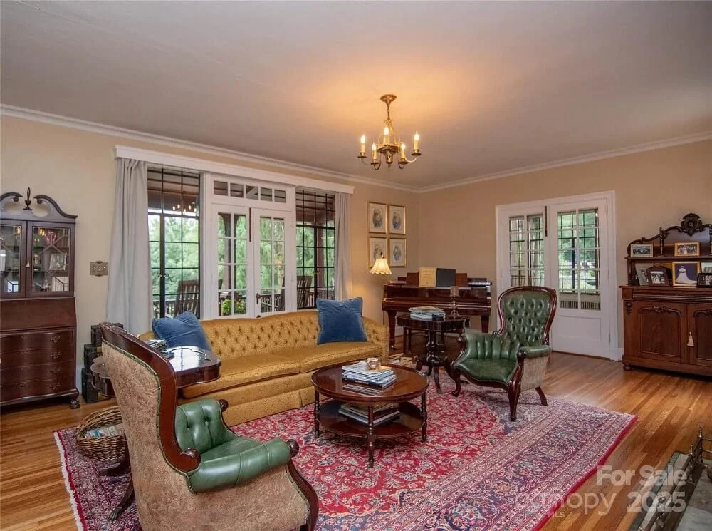 Frank Rickert Summers house 1928 Tudor Revival Kings Mountain North Carolina - 5 - living room.jpg