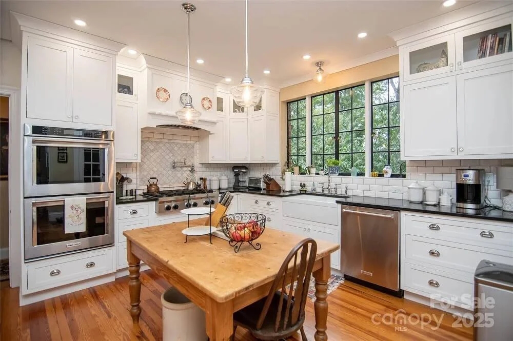 Frank Rickert Summers house 1928 Tudor Revival Kings Mountain North Carolina - 12 - kitchen.jpg