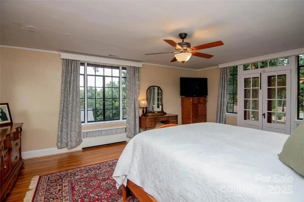Frank Rickert Summers house 1928 Tudor Revival Kings Mountain North Carolina - 20 - bedroom.jpg