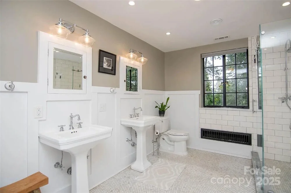 Frank Rickert Summers house 1928 Tudor Revival Kings Mountain North Carolina - 23 - bathroom.jpg