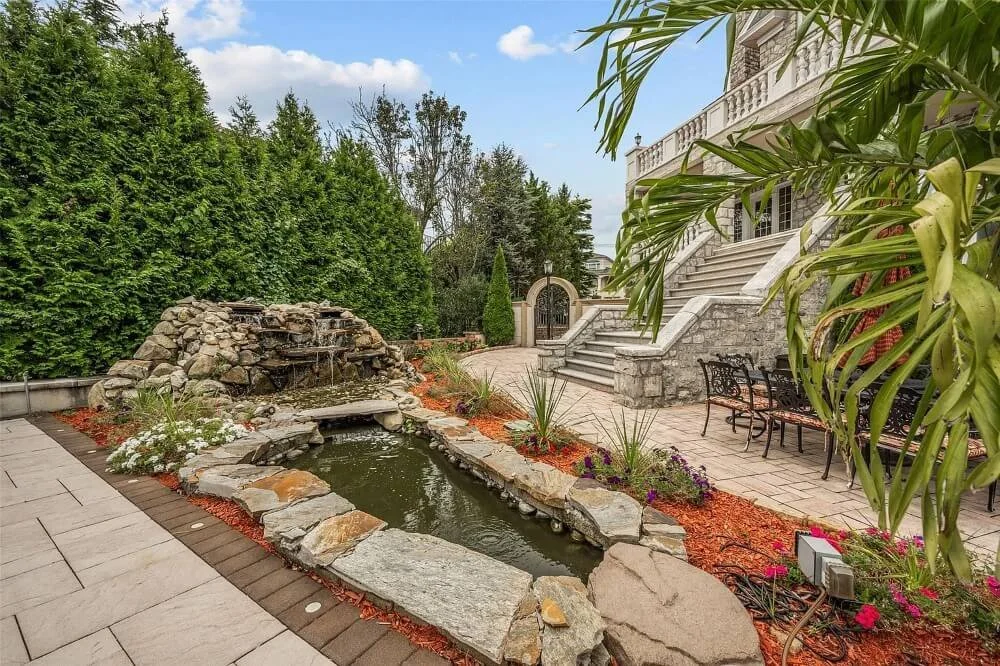 1930 Stone estate Bronx New York - 7 - pond.jpg