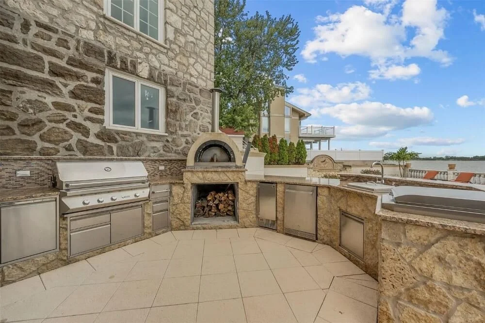 1930 Stone estate Bronx New York - 10 - backyard.jpg