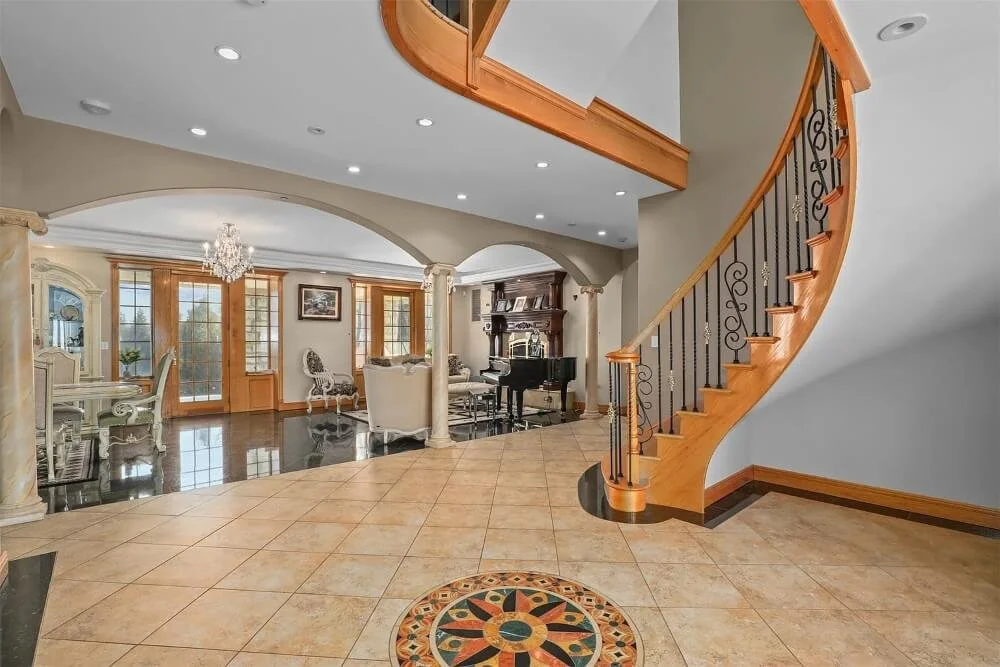 1930 Stone estate Bronx New York - 13 - foyer.jpg