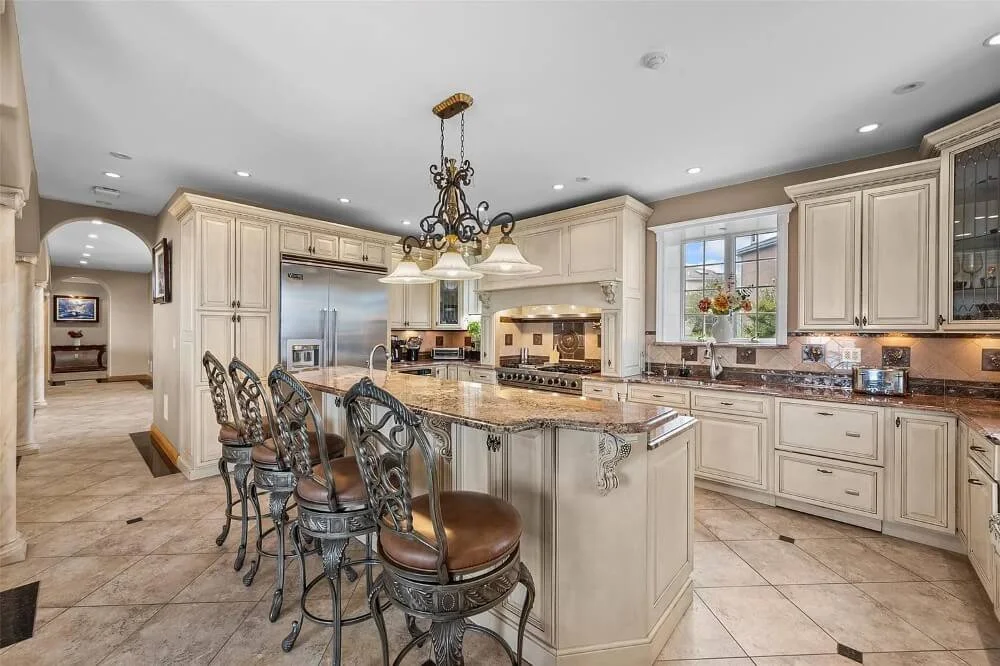 1930 Stone estate Bronx New York - 16 - kitchen.jpg