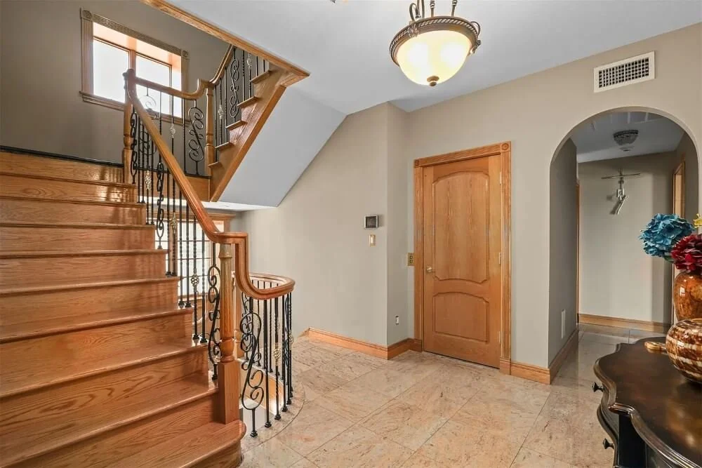 1930 Stone estate Bronx New York - 21 - stairs.jpg