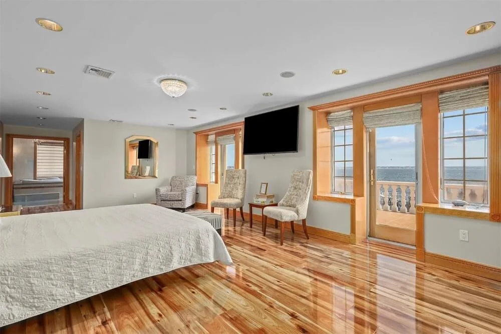 1930 Stone estate Bronx New York - 23 - bedroom.jpg