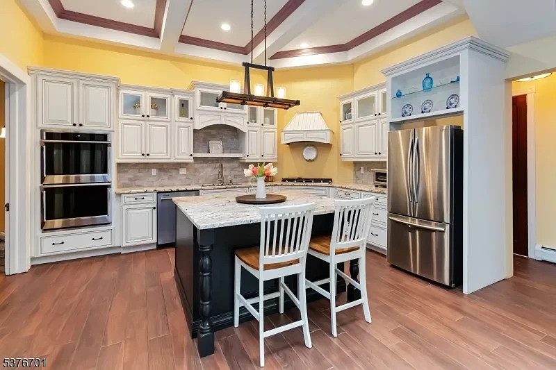The William Arnott House 1890 Queen Anne Boro New Jersey - 15 - kitchen.webp