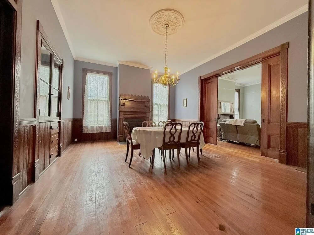 1890 Victorian house Piedmont Alabama - 8 - dining room.jpg