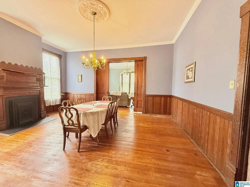 1890 Victorian house Piedmont Alabama - 9 - dining room.jpg