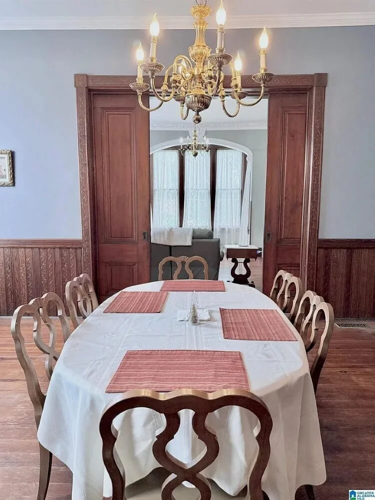 1890 Victorian house Piedmont Alabama - 13 - dining room.jpg