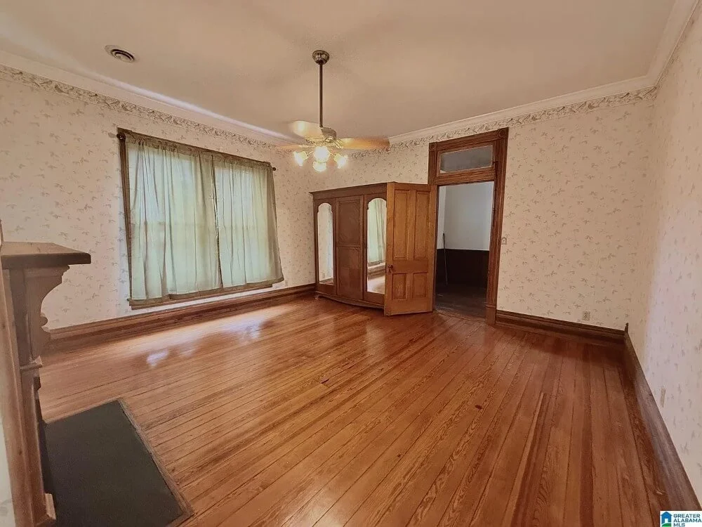 1890 Victorian house Piedmont Alabama - 37 - bedroom.jpg