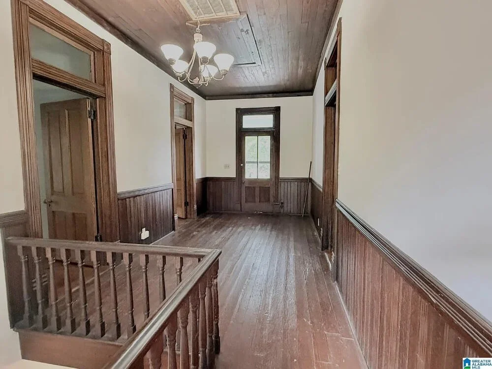 1890 Victorian house Piedmont Alabama - 51 - hallway.jpg