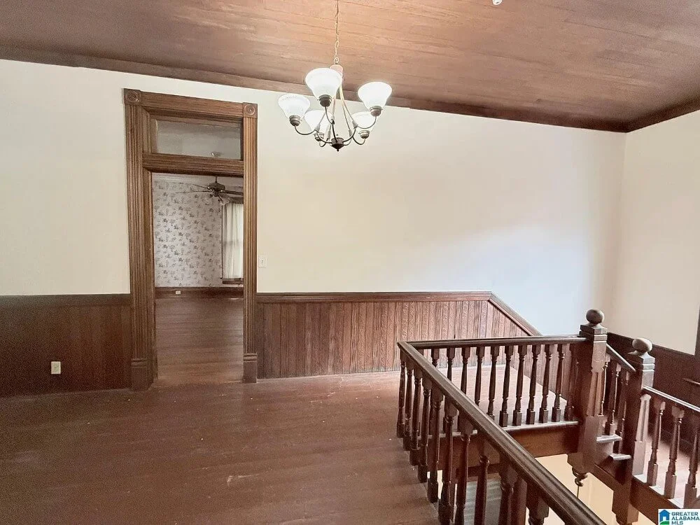 1890 Victorian house Piedmont Alabama - 52 - hallway.jpg