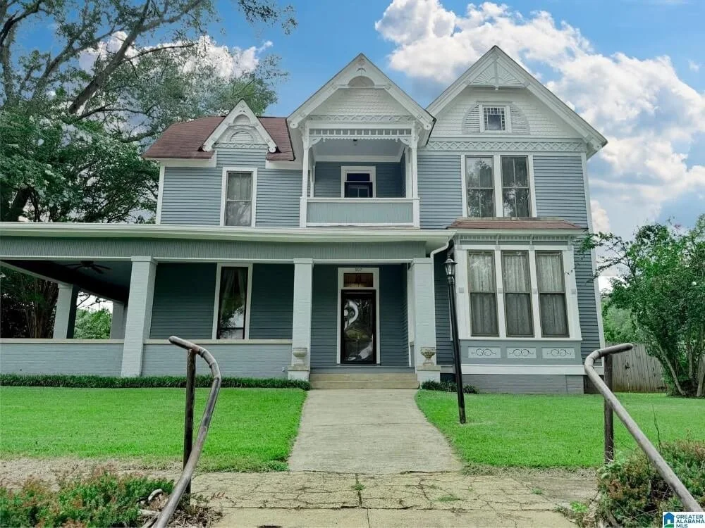 1890 Victorian house Piedmont Alabama - 63 - front view.jpg