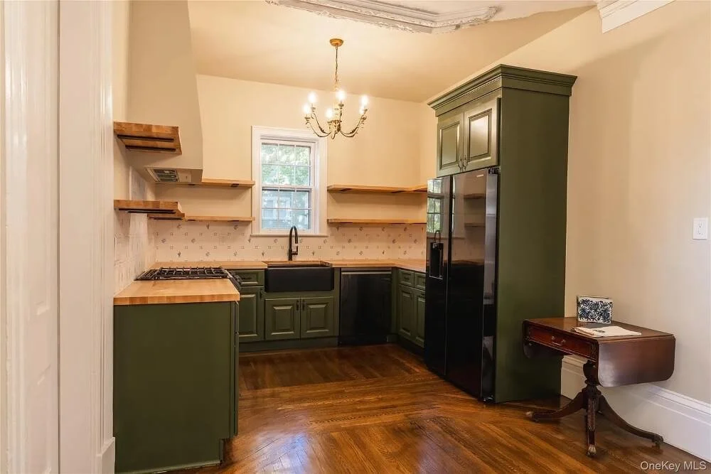 1836 Historic house Newburgh New York - 14 - kitchen.jpg