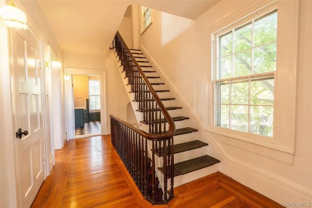 1836 Historic house Newburgh New York - 18 - staircase.jpg