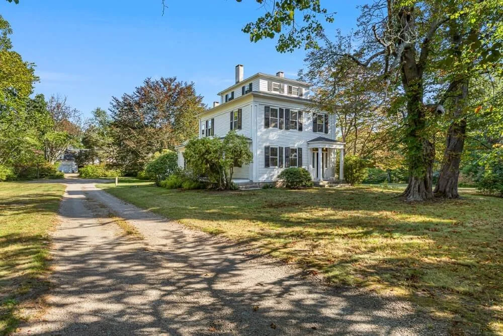 The William C. Watson House 1837 Greek Revival South Kingstown Rhode Island (2).jpg