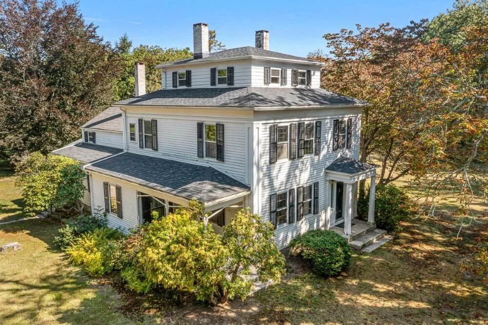 The William C. Watson House 1837 Greek Revival South Kingstown Rhode Island (49).jpg