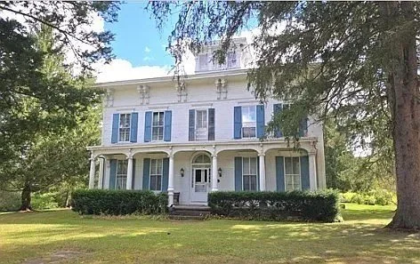 Whitehall 1840 Italianate house Smithville Flats New York - 1 - front view.webp