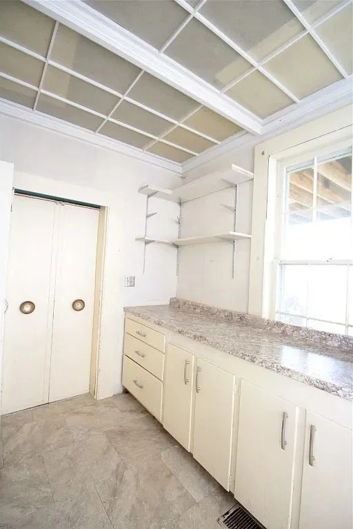 Whitehall 1840 Italianate house Smithville Flats New York - 17 - kitchen.webp