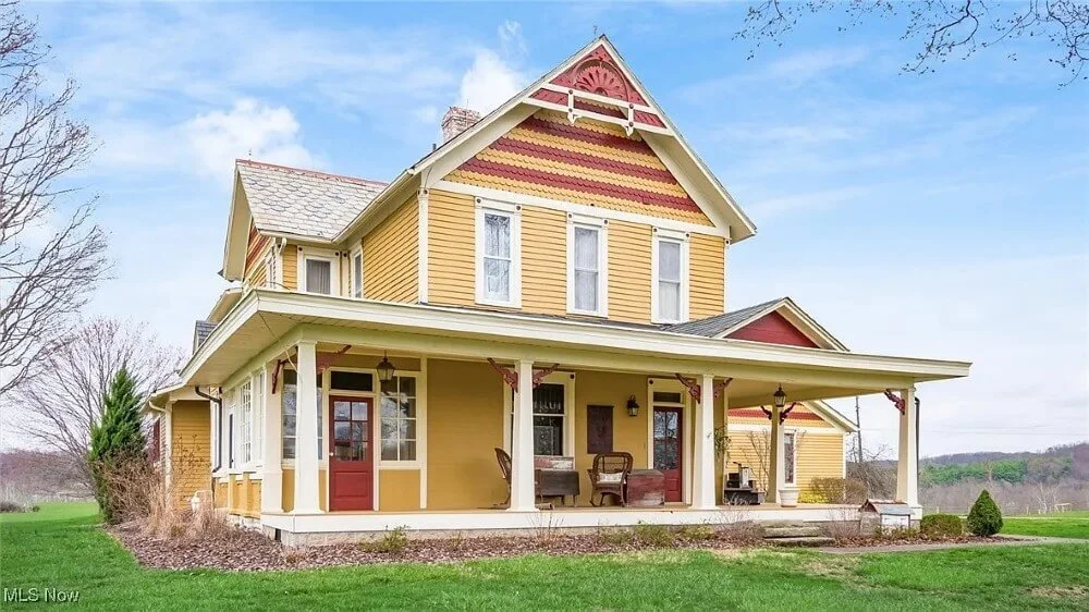 1864 Victorian Farmhouse Cambridge Ohio - 4 - front view.jpg