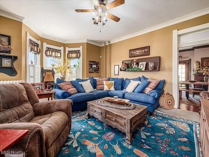 1864 Victorian Farmhouse Cambridge Ohio - 13 - family room.jpg