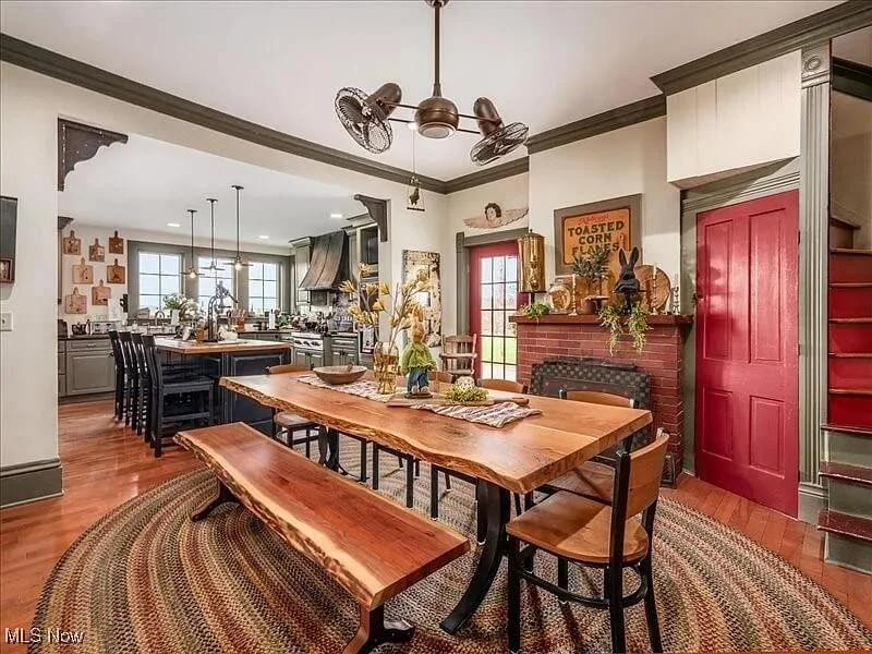 1864 Victorian Farmhouse Cambridge Ohio - 17 - dining area.jpg