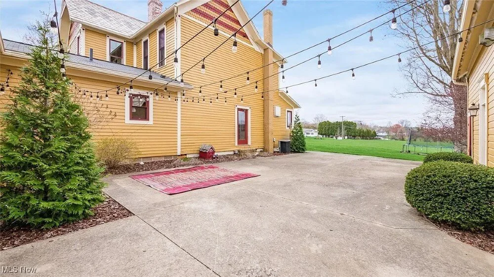 1864 Victorian Farmhouse Cambridge Ohio - 42 - backyard.jpg