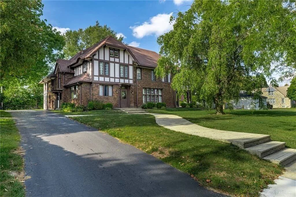 1900 Tudor house Washington Court House Ohio - 2 - front view.jpg