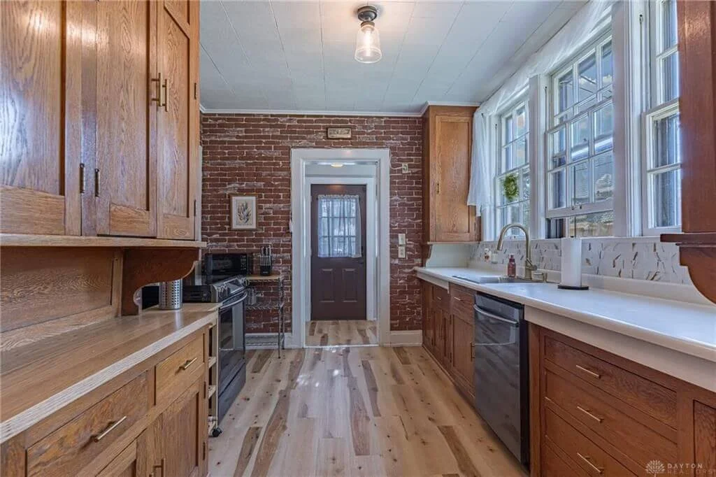 1900 Tudor house Washington Court House Ohio - 12 - kitchen.jpg