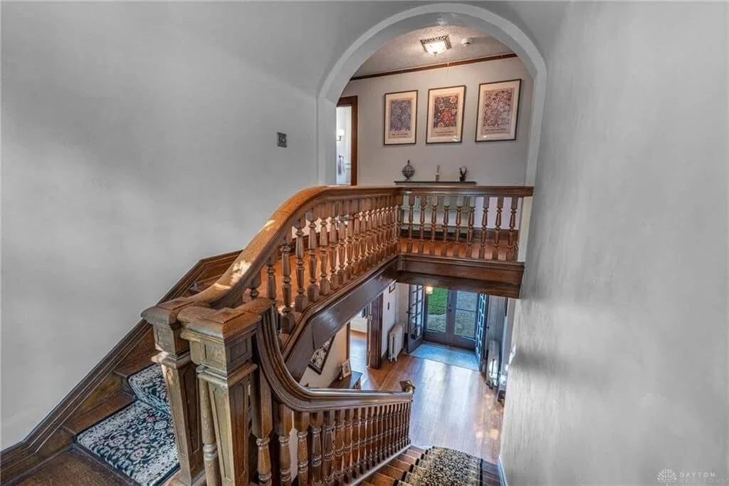 1900 Tudor house Washington Court House Ohio - 22 - stairs.jpg