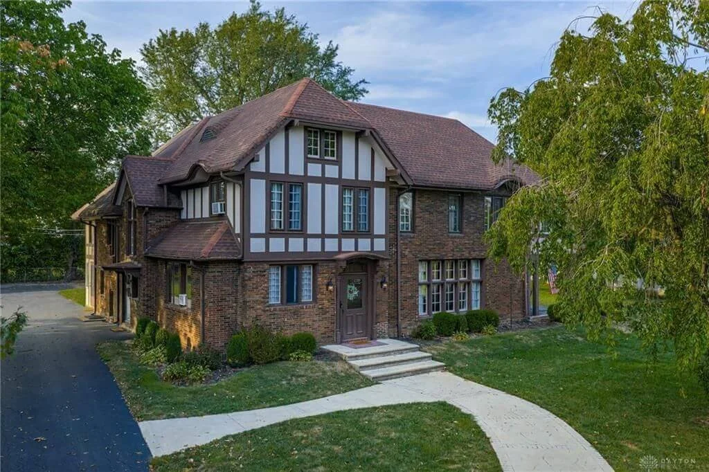 1900 Tudor house Washington Court House Ohio - 51 - back view.jpg