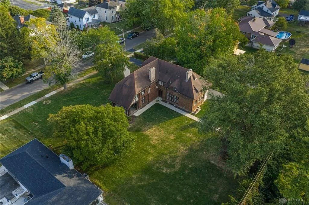 1900 Tudor house Washington Court House Ohio - 59 - aerial view.jpg