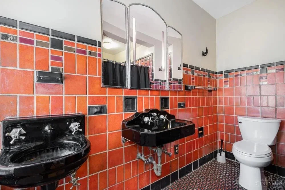 1937 French Chateau estate Pierce Township Ohio - 21 - bathroom.jpg