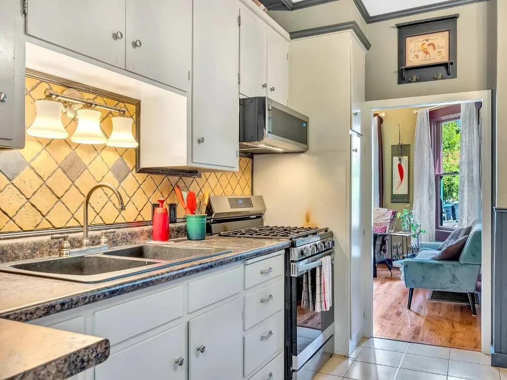 1900 Victorian house Astoria Oregon - 11 - kitchen.jpg