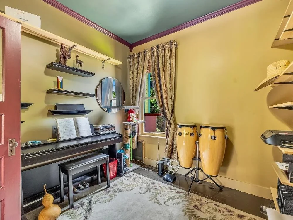 1900 Victorian house Astoria Oregon - 20 - music room.jpg