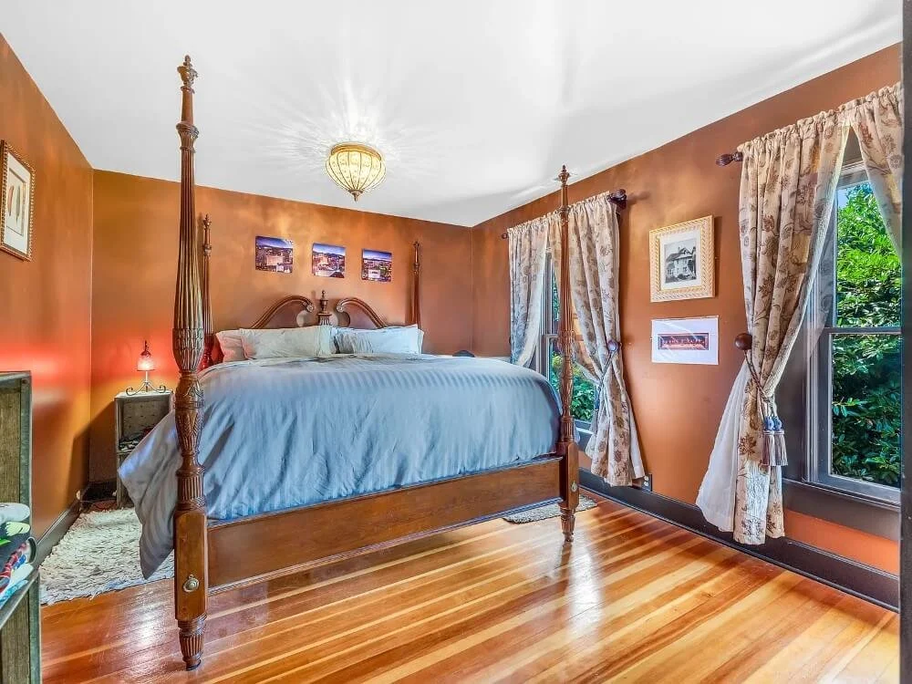 1900 Victorian house Astoria Oregon - 32 - bedroom.jpg